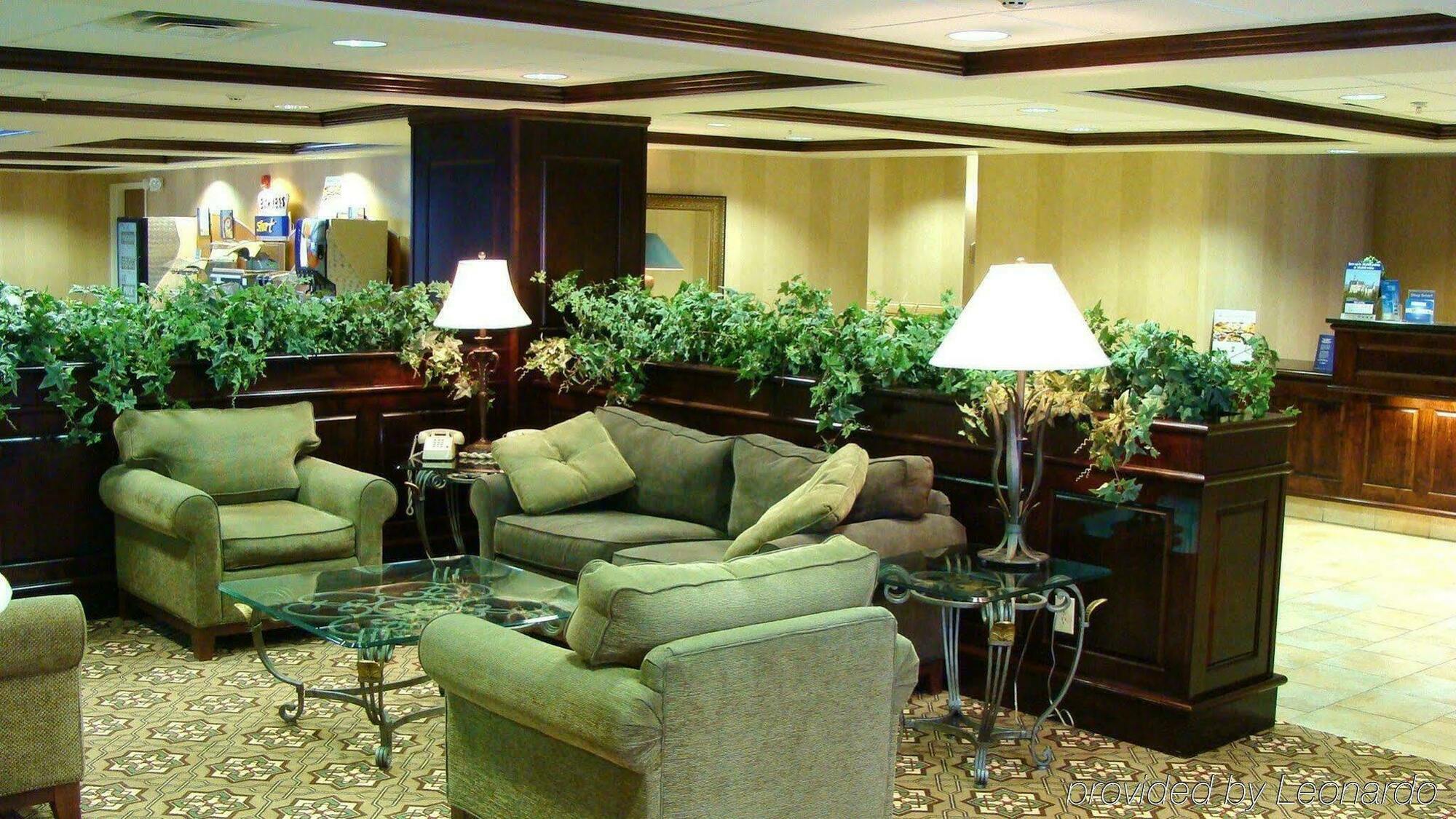 Holiday Inn Express Lebanon By Ihg Dalaman gambar